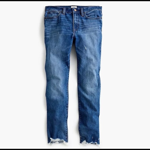 J.CREW Broken-in Boyfriend Jean with Chewed Hems Size: 27  Blue Denim J1981 - Picture 2 of 3